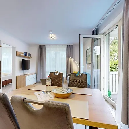 Appartementhaus Binzer Sterne 06 *